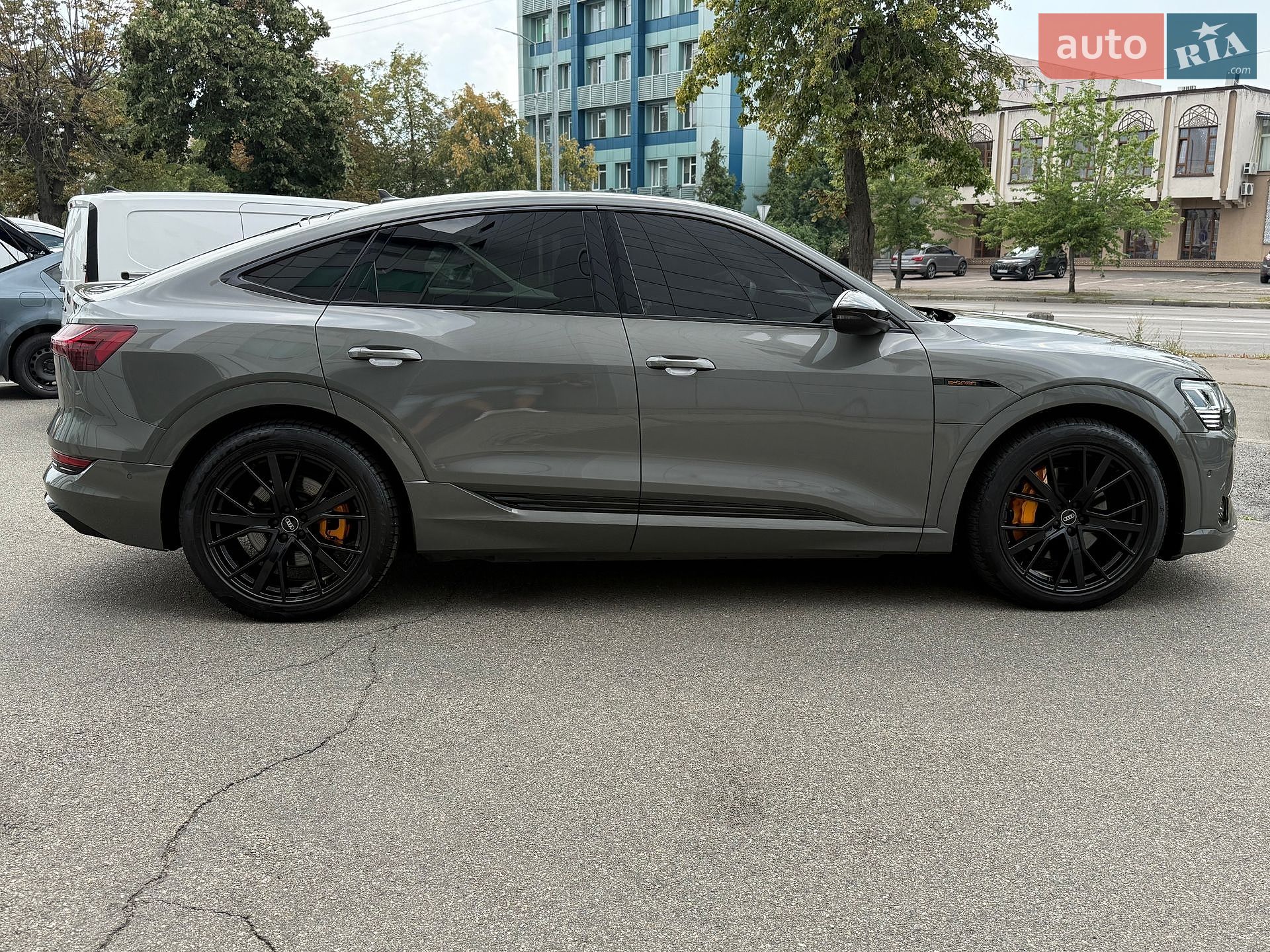 Audi e-tron Sportback 2022 VIN WAUZZZGE0PB022966 фото оголошення 6 з 43