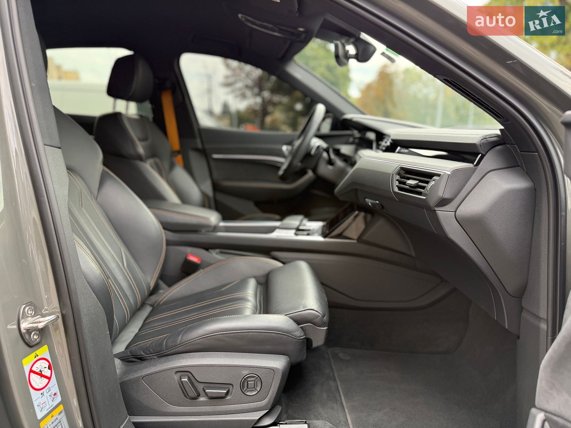 Audi e-tron Sportback 2022 VIN WAUZZZGE0PB022966 фото оголошення 17 з 43