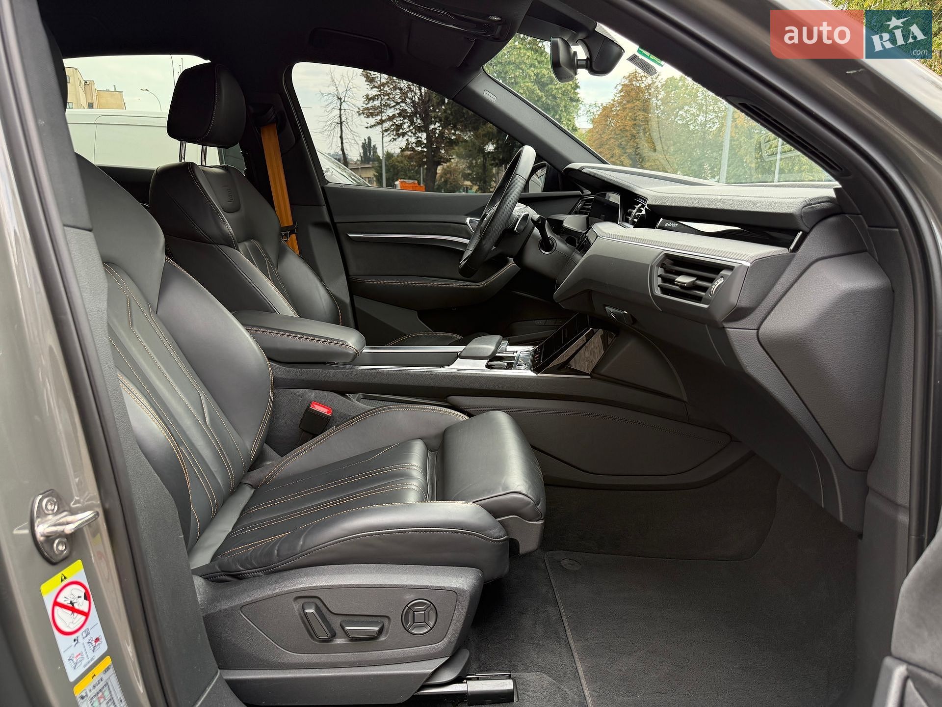 Audi e-tron Sportback 2022 VIN WAUZZZGE0PB022966 фото оголошення 18 з 43