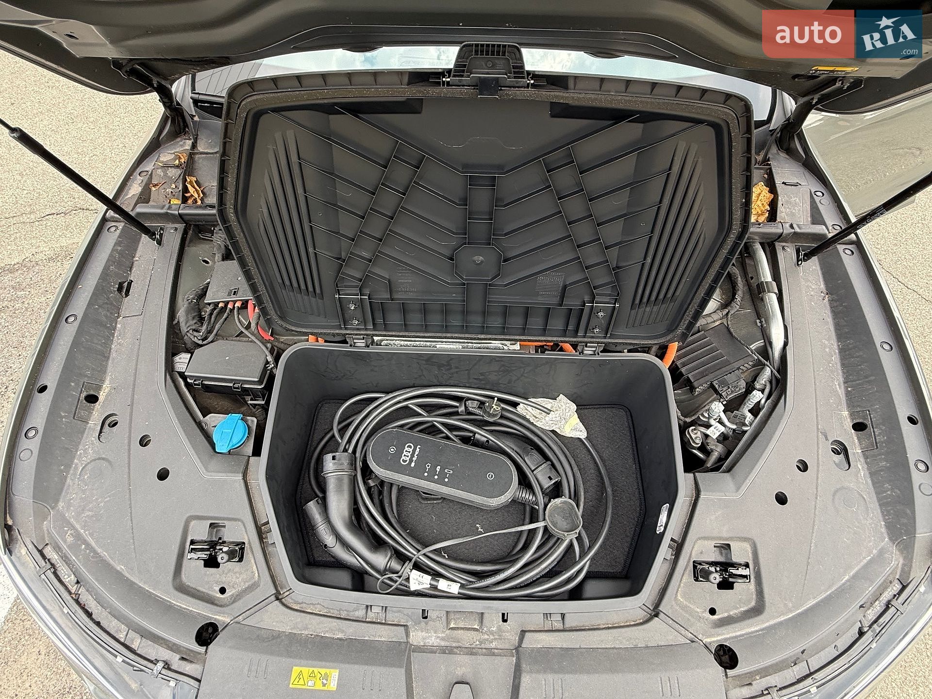 Audi e-tron Sportback 2022 VIN WAUZZZGE0PB022966 фото оголошення 42 з 43