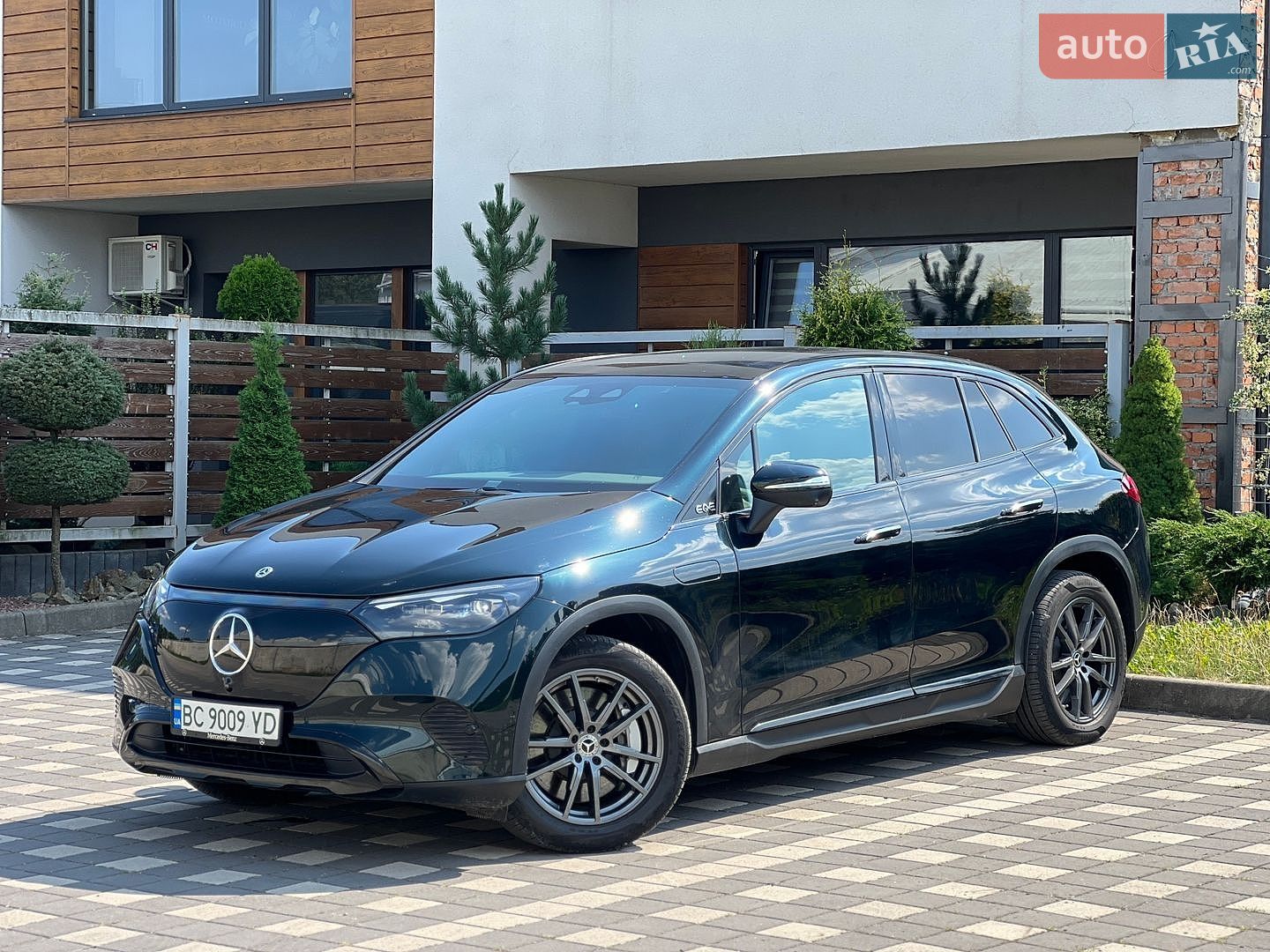Mercedes-Benz EQE SUV 2024 VIN W1NGM1CB6PA038898 фото оголошення 2 з 33