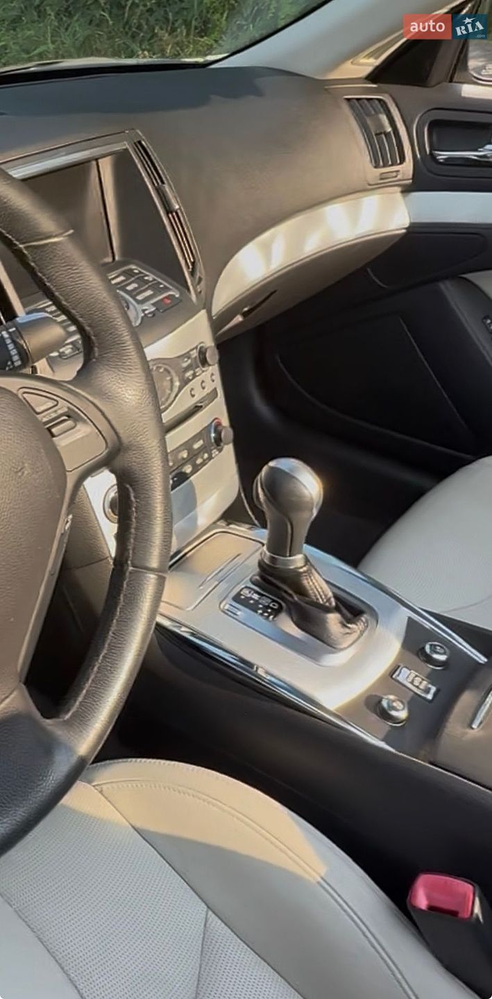 Infiniti Q60 2015 VIN JN1CV6FE8FM811229 фото оголошення 10 з 15