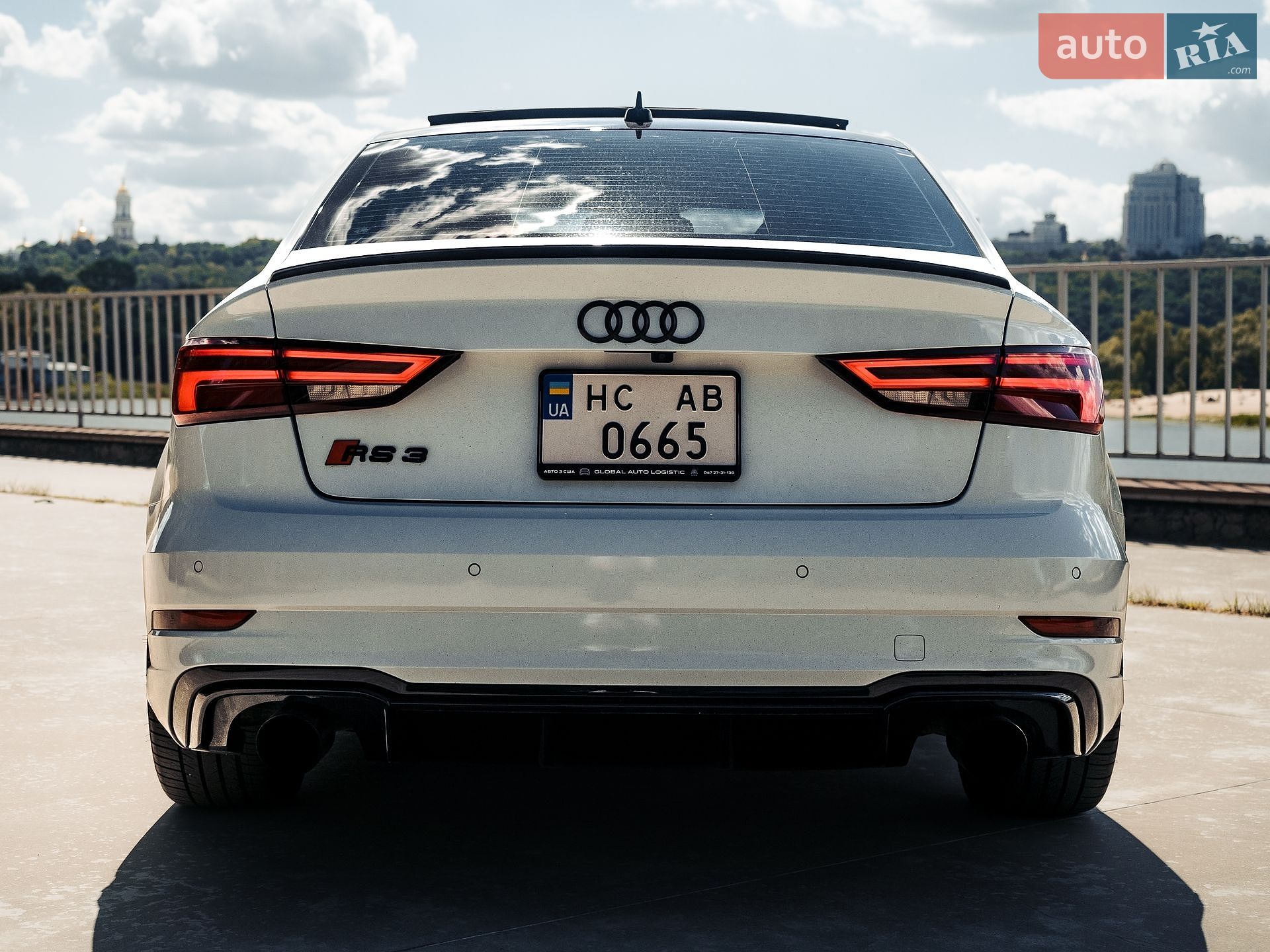 Audi RS3 2017 VIN WUABWGFF3J1900093 фото оголошення 17 з 56
