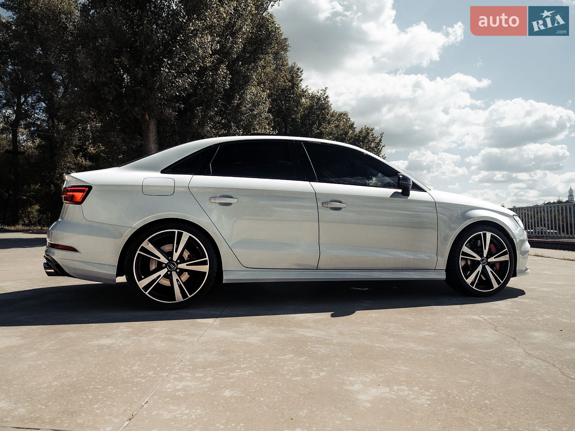 Audi RS3 2017 VIN WUABWGFF3J1900093 фото оголошення 21 з 56