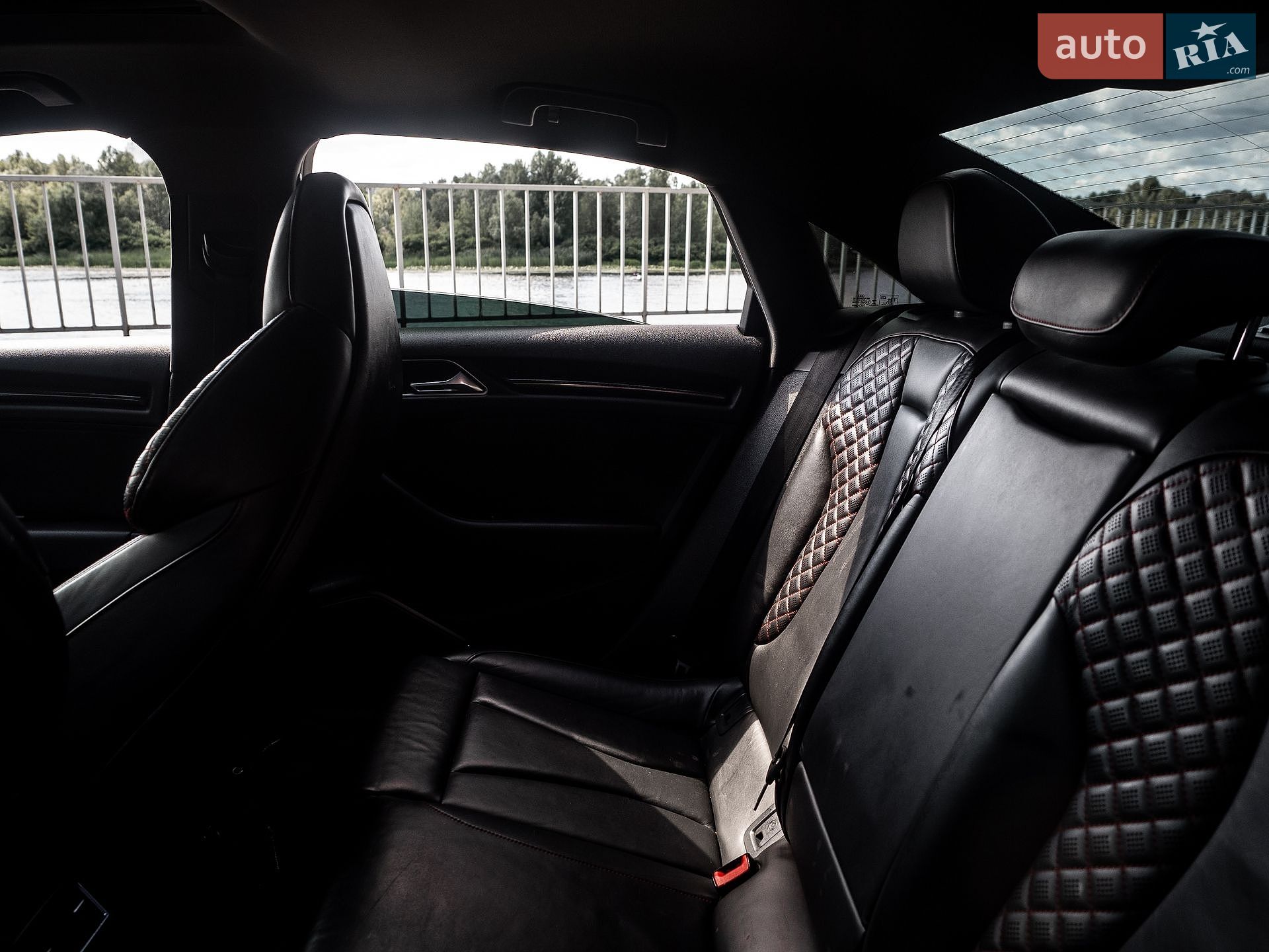 Audi RS3 2017 VIN WUABWGFF3J1900093 фото оголошення 43 з 56