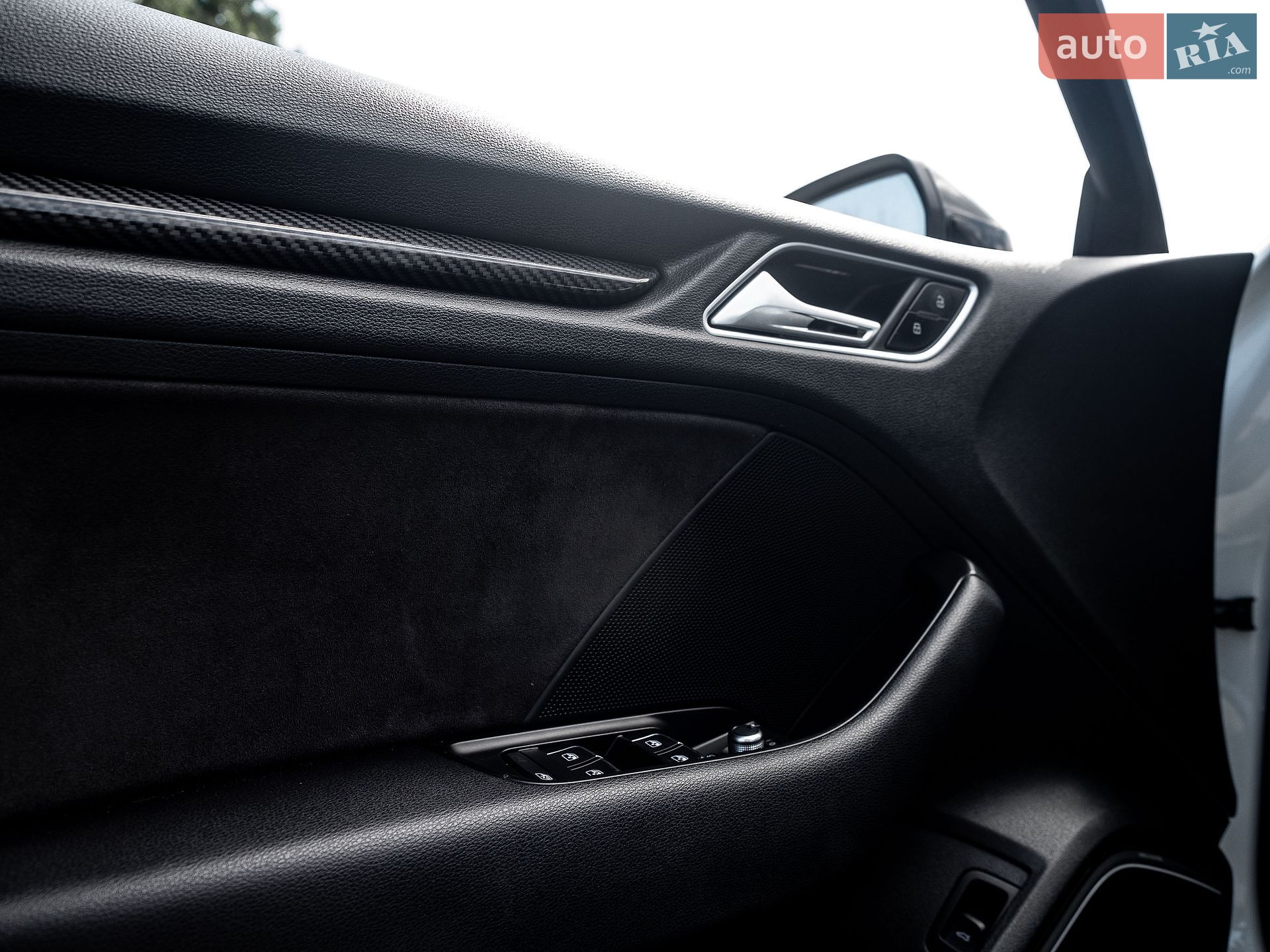Audi RS3 2017 VIN WUABWGFF3J1900093 фото оголошення 46 з 56