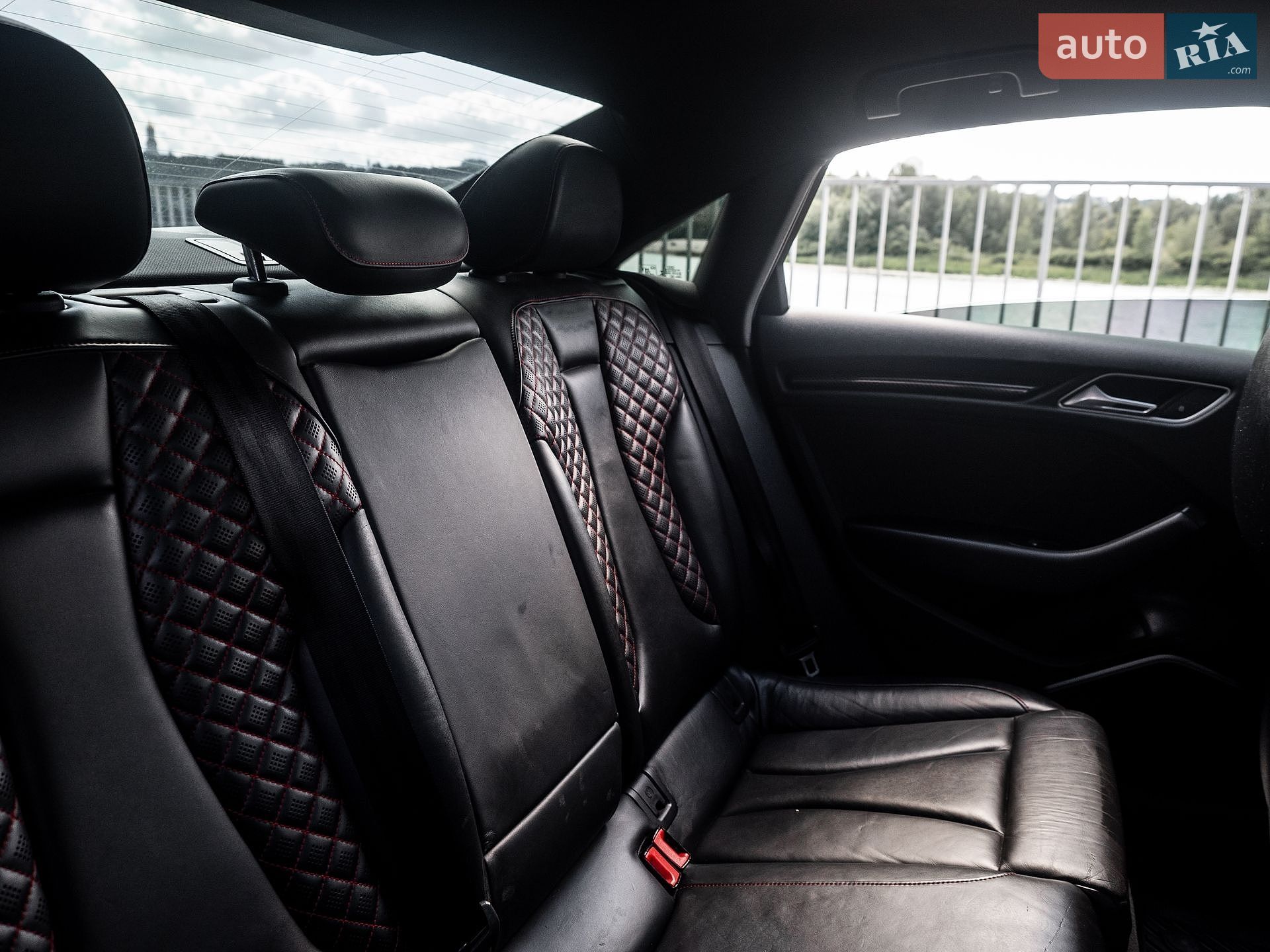 Audi RS3 2017 VIN WUABWGFF3J1900093 фото оголошення 53 з 56