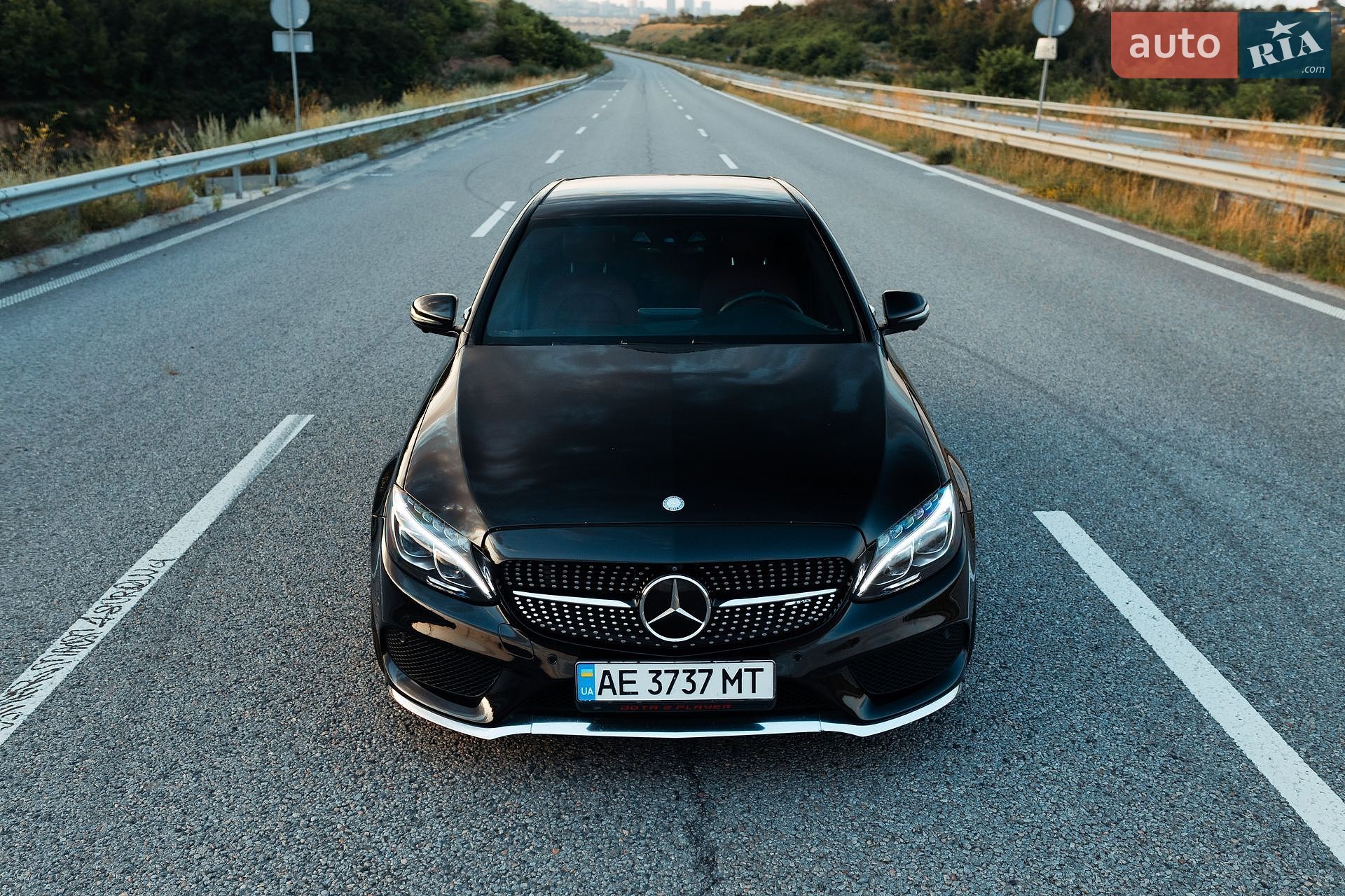 Mercedes-Benz C-Class 2017 VIN 55SWF6EBXJU255570 фото оголошення 14 з 51