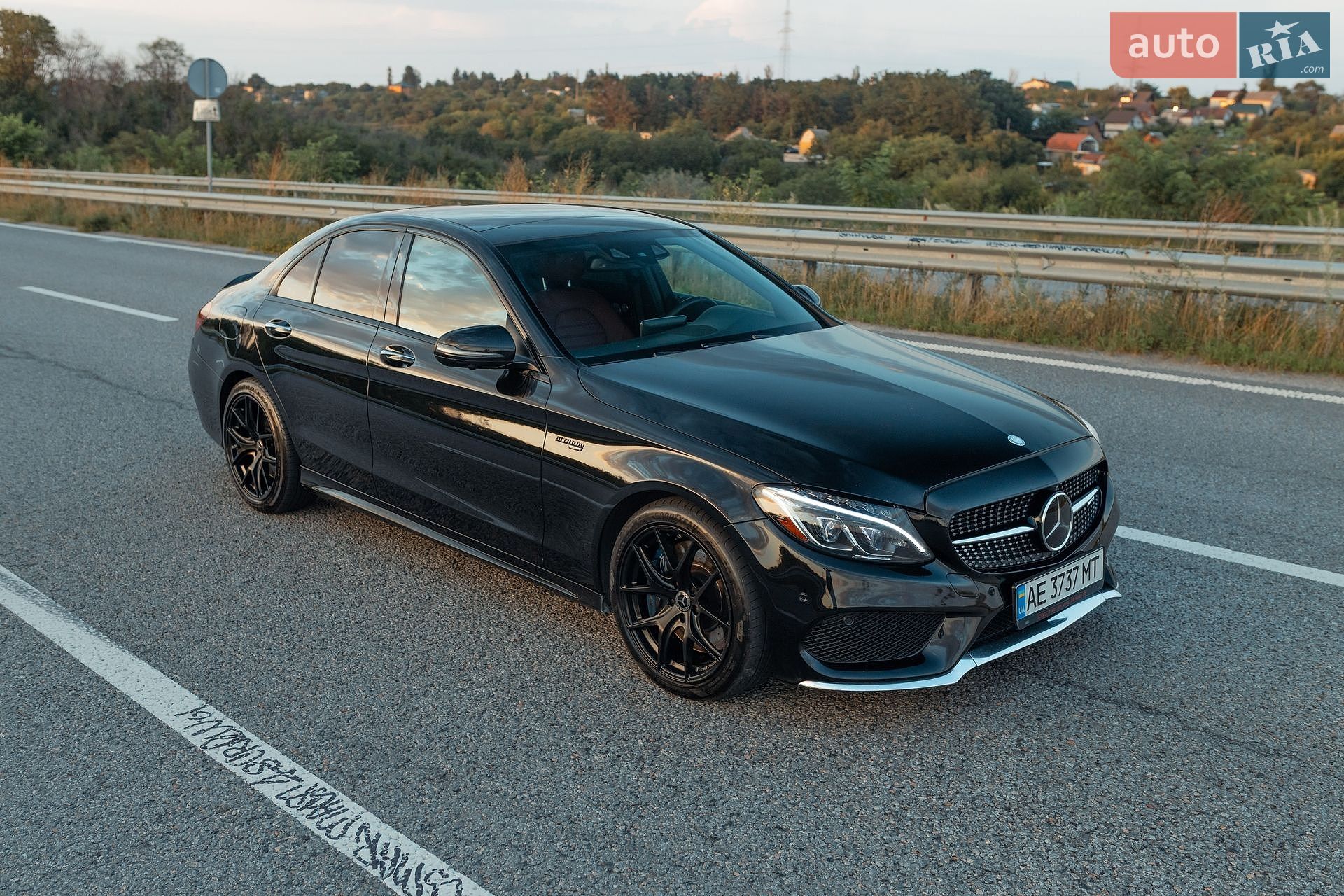 Mercedes-Benz C-Class 2017 VIN 55SWF6EBXJU255570 фото оголошення 15 з 51