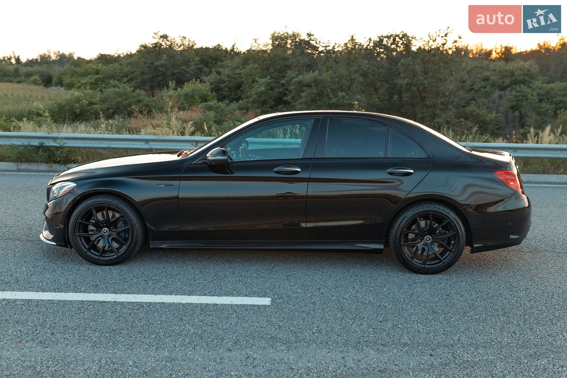 Mercedes-Benz C-Class 2017 VIN 55SWF6EBXJU255570 фото оголошення 20 з 51