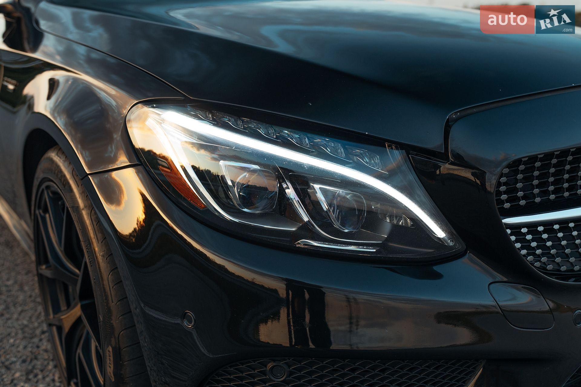 Mercedes-Benz C-Class 2017 VIN 55SWF6EBXJU255570 фото оголошення 23 з 51