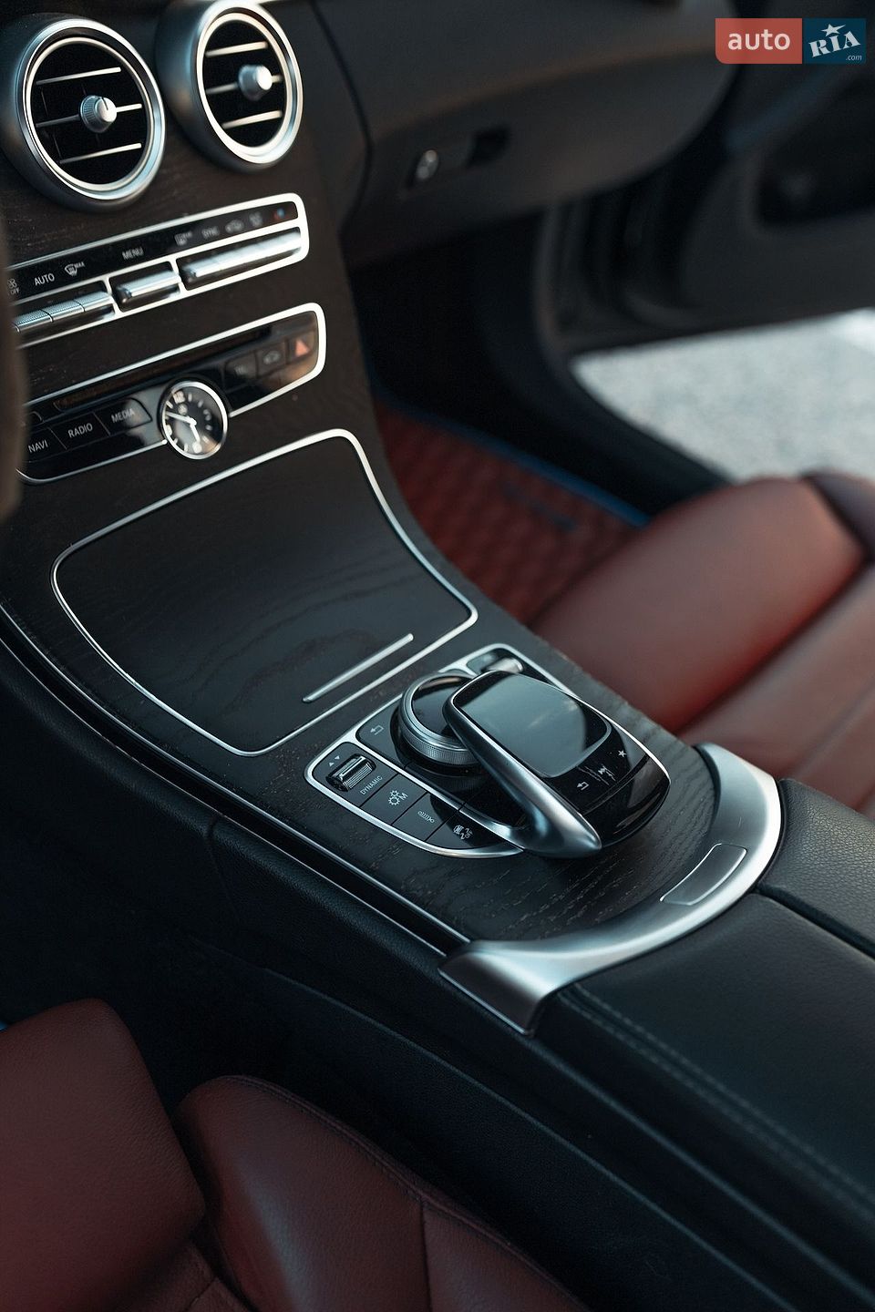 Mercedes-Benz C-Class 2017 VIN 55SWF6EBXJU255570 фото оголошення 29 з 51