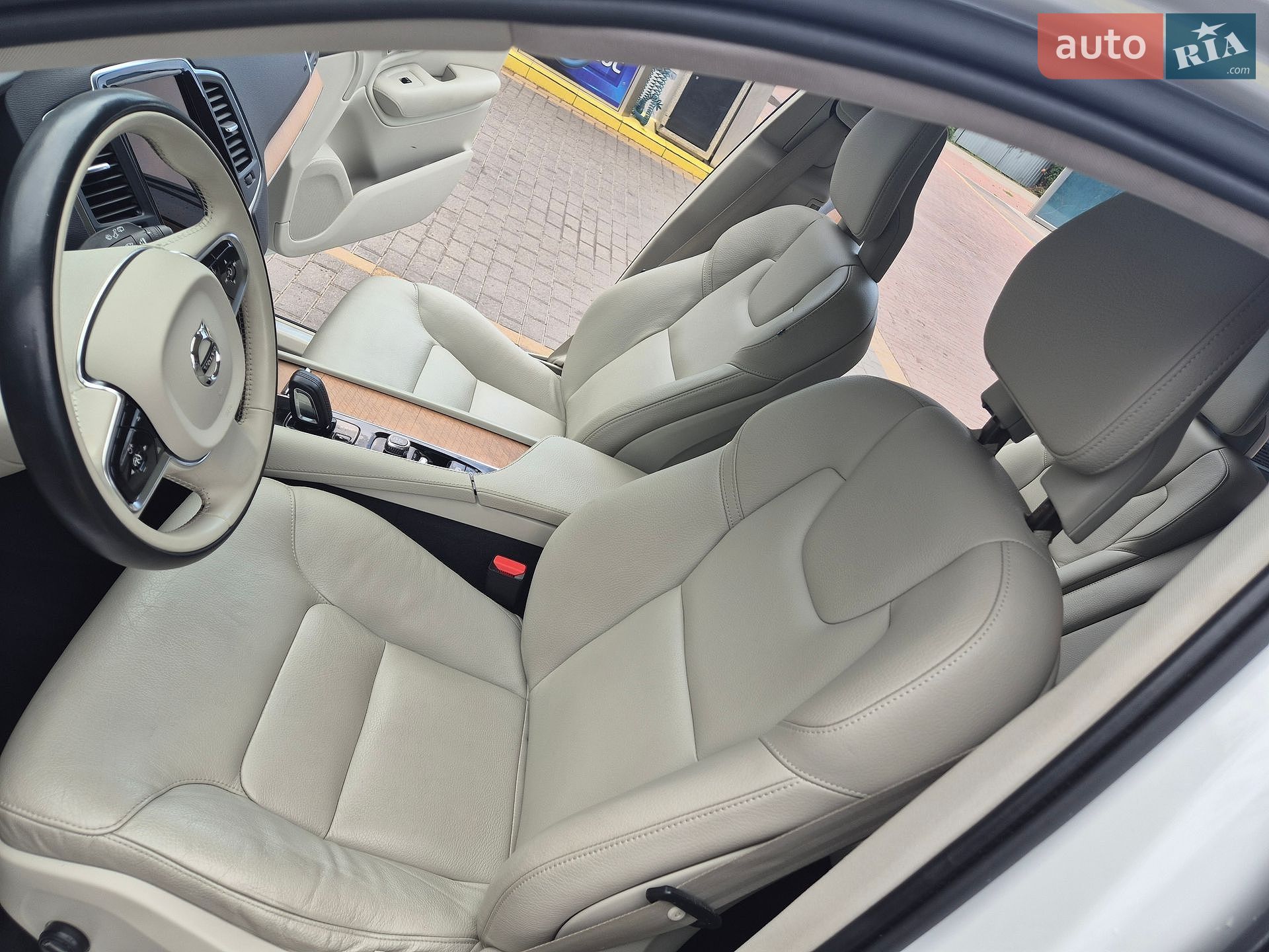 Volvo Xc90 2020 VIN YV4BR0CK0M1683293 фото оголошення 5 з 107