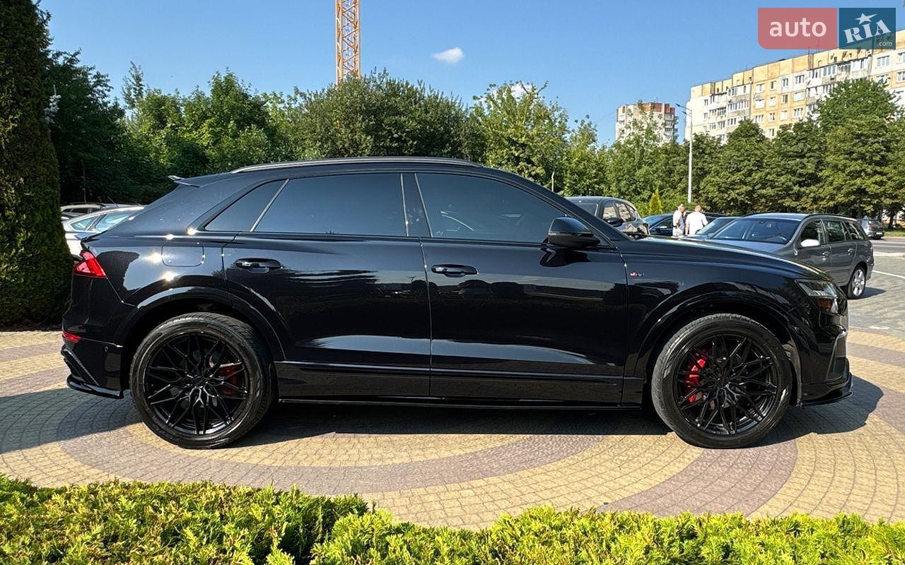 Audi Q8 2019 VIN WA1FVAF18LD010042 фото оголошення 9 з 40