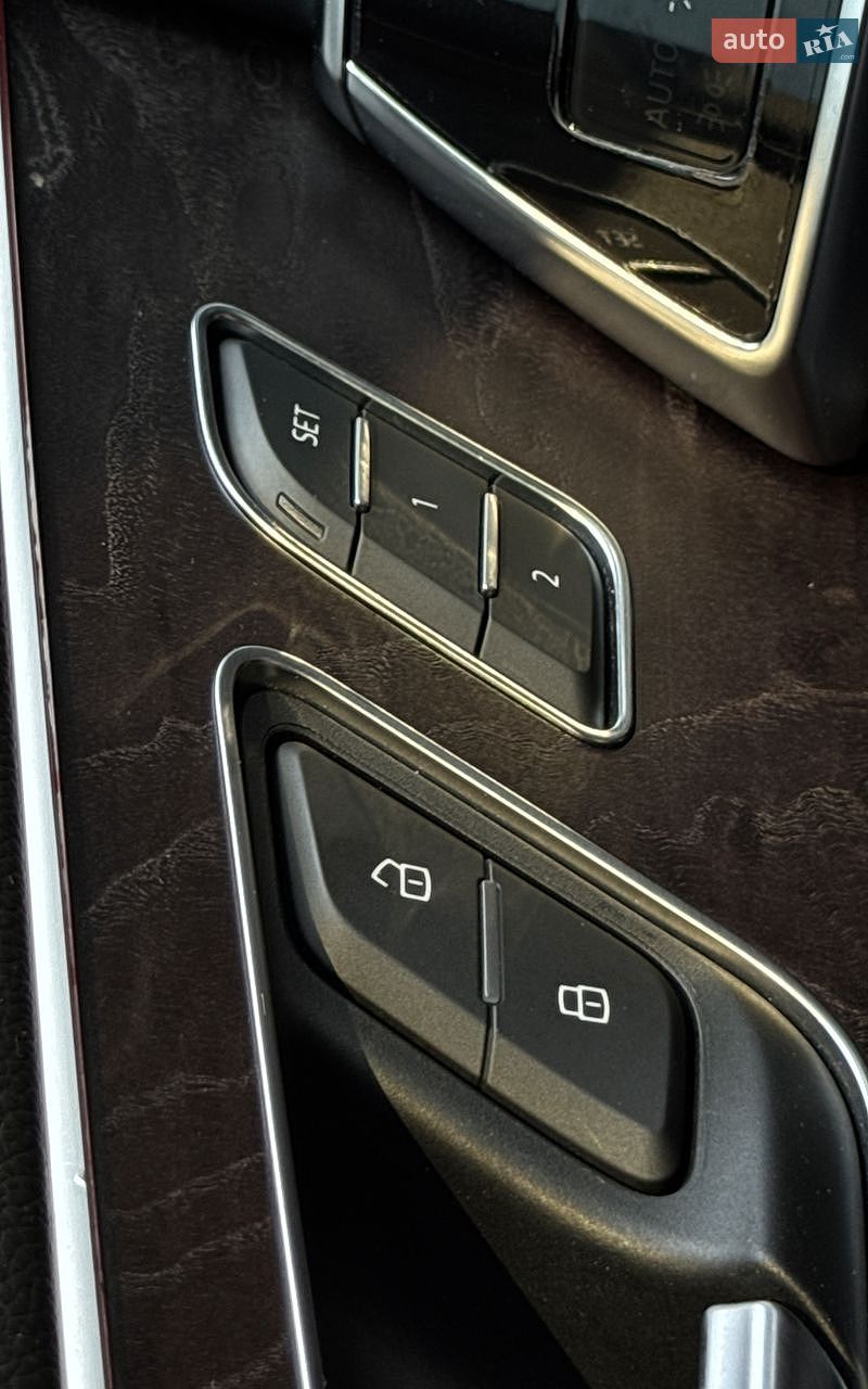Audi Q8 2019 VIN WA1FVAF18LD010042 фото оголошення 27 з 40
