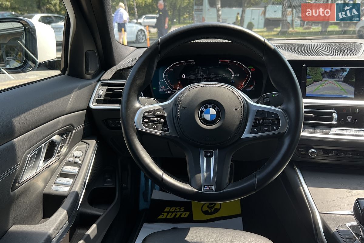 BMW 3 Series 2022 VIN WBA5V780208C54377 фото оголошення 13 з 24