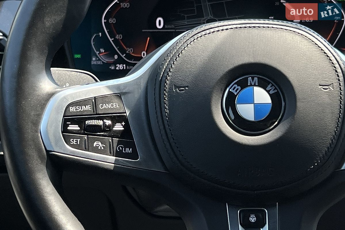 BMW 3 Series 2022 VIN WBA5V780208C54377 фото оголошення 16 з 24