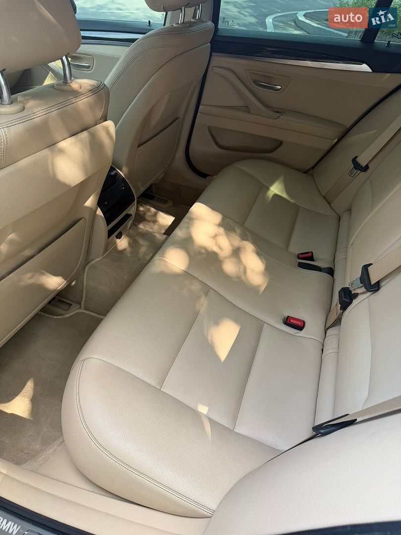 BMW 5 Series 2014 VIN WBAFV3C51ED685451 фото оголошення 11 з 19