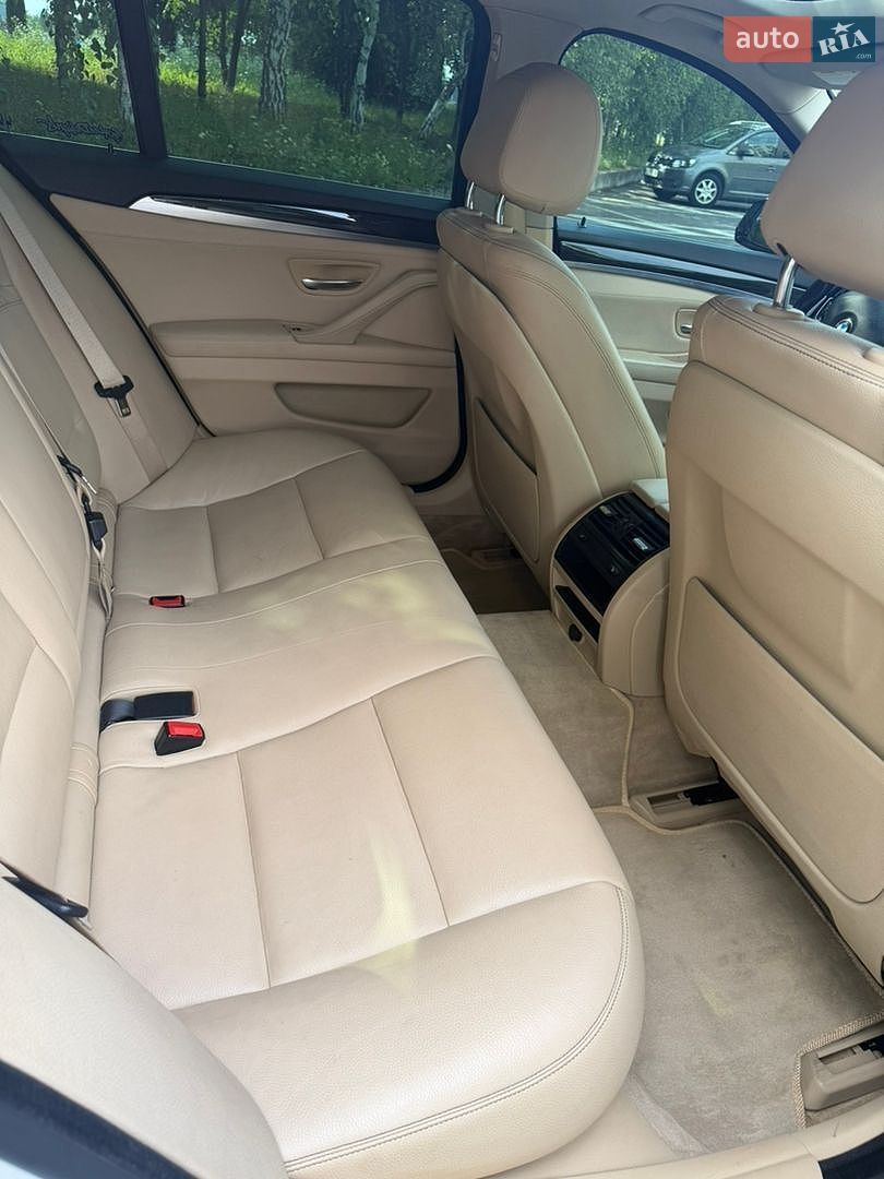 BMW 5 Series 2014 VIN WBAFV3C51ED685451 фото оголошення 12 з 19