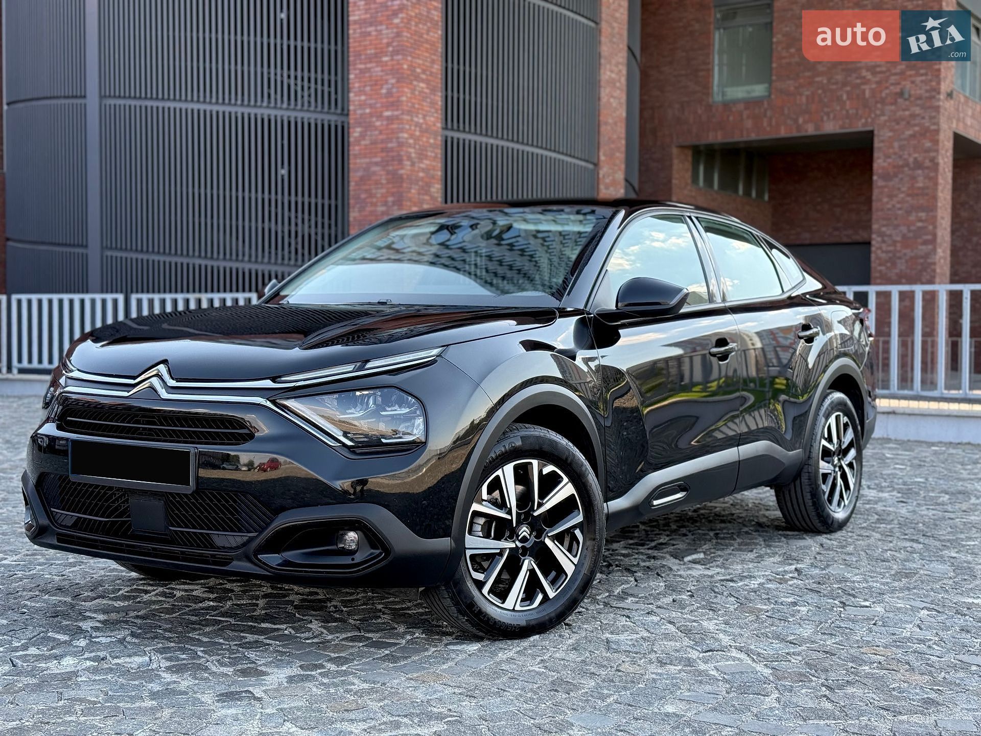 Citroen C4 X 2023 VIN VR7BEYHZBPE034402 фото оголошення 2 з 44