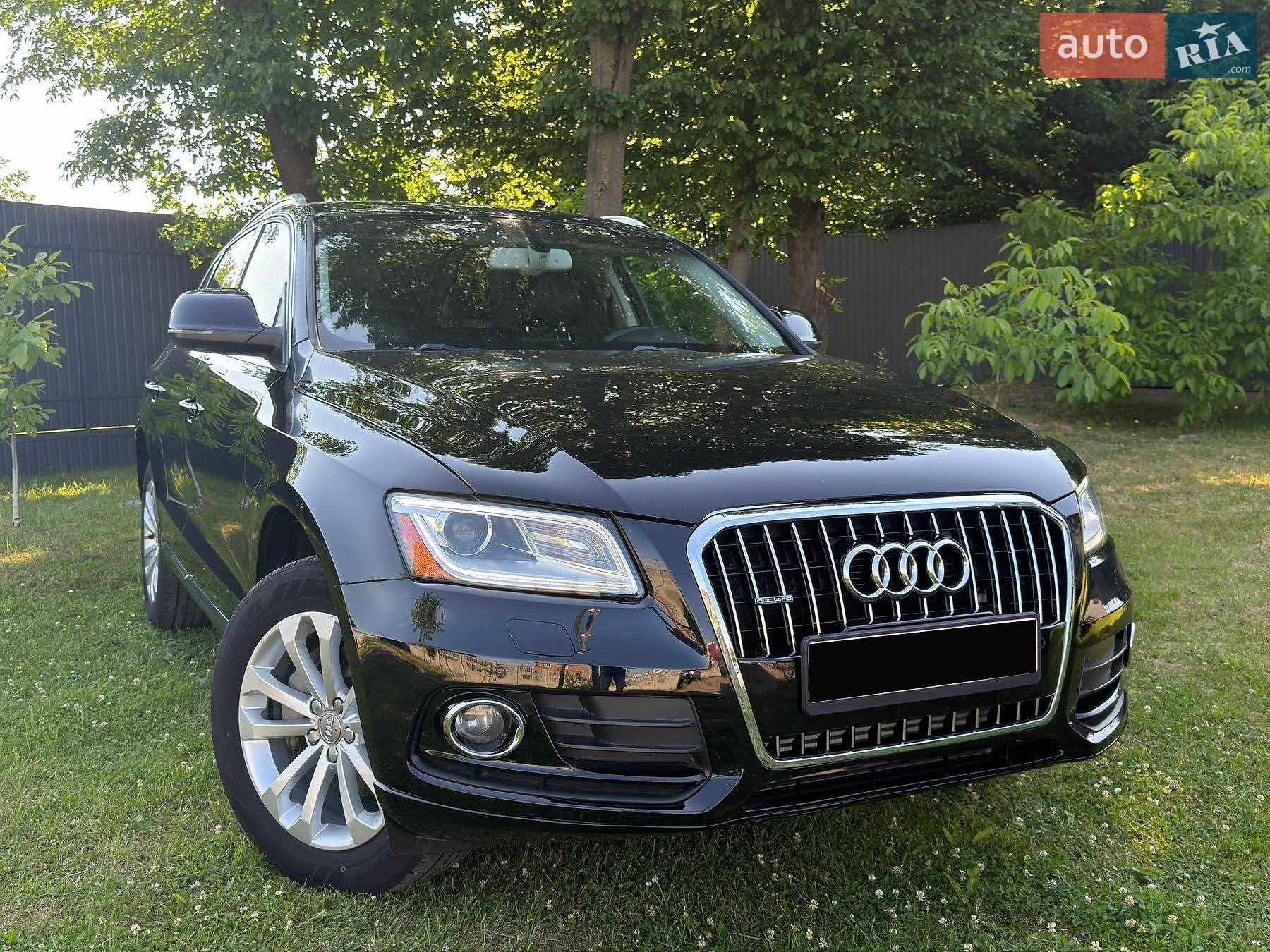 Audi Q5 2015 VIN WA1LFCFP5FA058135 фото оголошення 2 з 15