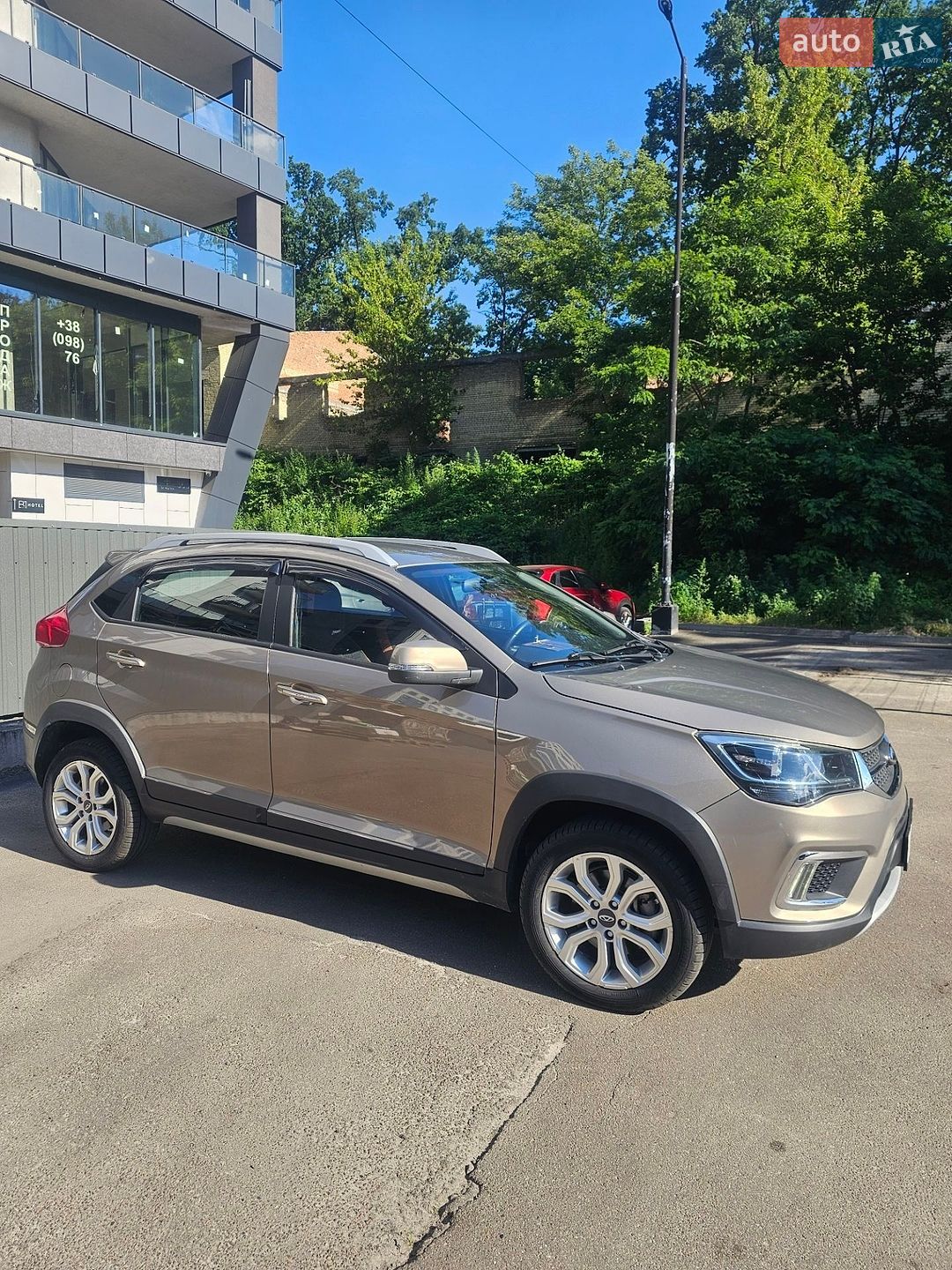 Chery Tiggo 2 2019 VIN LVVDB21B4LE003357 фото оголошення 2 з 8