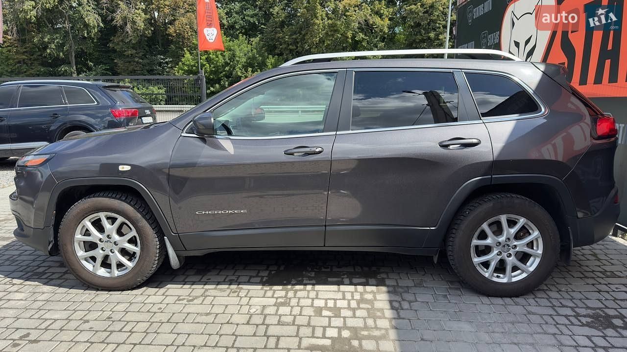 Jeep Cherokee 2017 VIN 1C4PJMLB2JD512630 фото оголошення 5 з 39