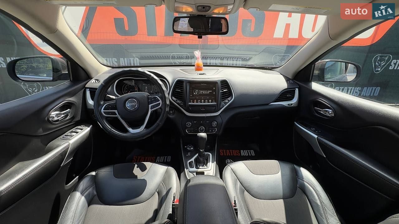 Jeep Cherokee 2017 VIN 1C4PJMLB2JD512630 фото оголошення 30 з 39