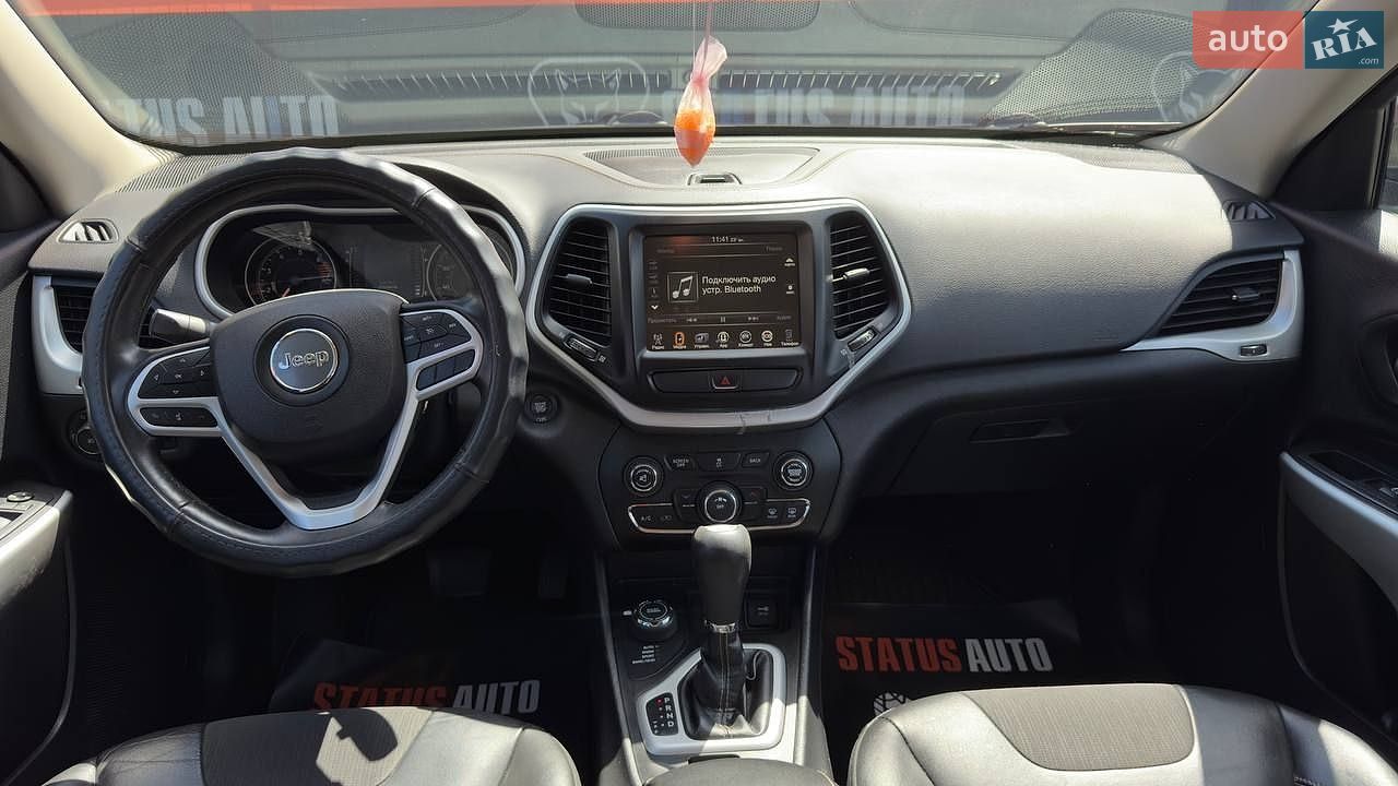 Jeep Cherokee 2017 VIN 1C4PJMLB2JD512630 фото оголошення 31 з 39