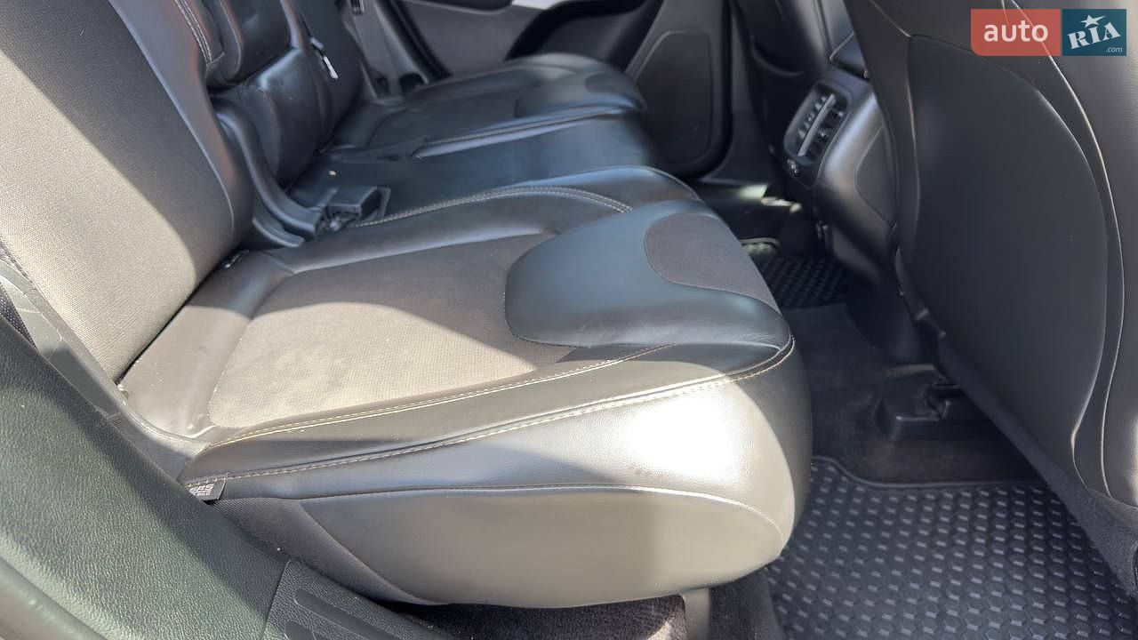 Jeep Cherokee 2017 VIN 1C4PJMLB2JD512630 фото оголошення 34 з 39