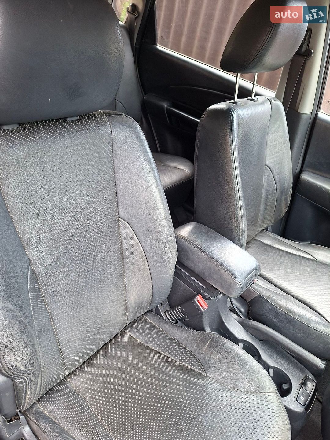 Hyundai Tucson 2007 VIN KMHJN81BP7U624270 фото оголошення 39 з 49