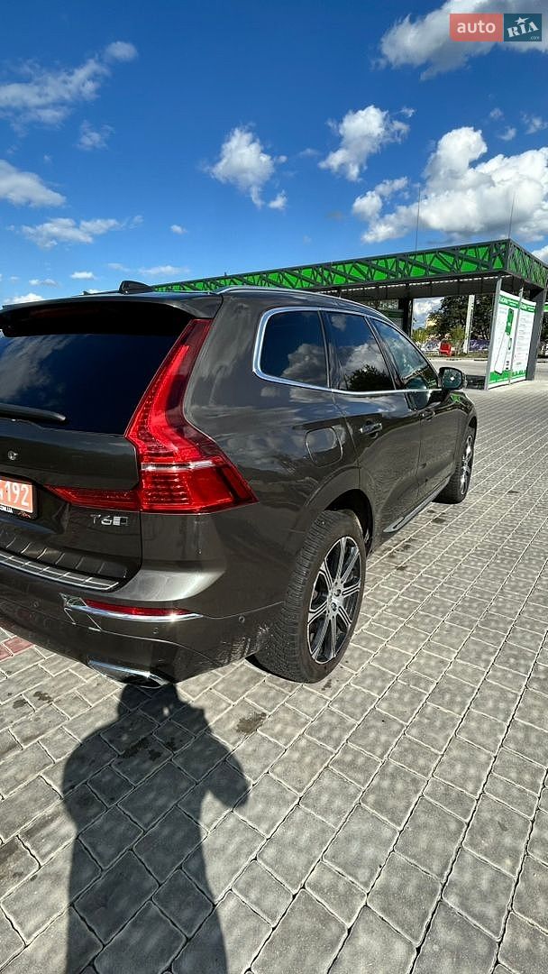 Volvo XC60 2017 VIN YV4A22RL5J1002486 фото оголошення 7 з 38
