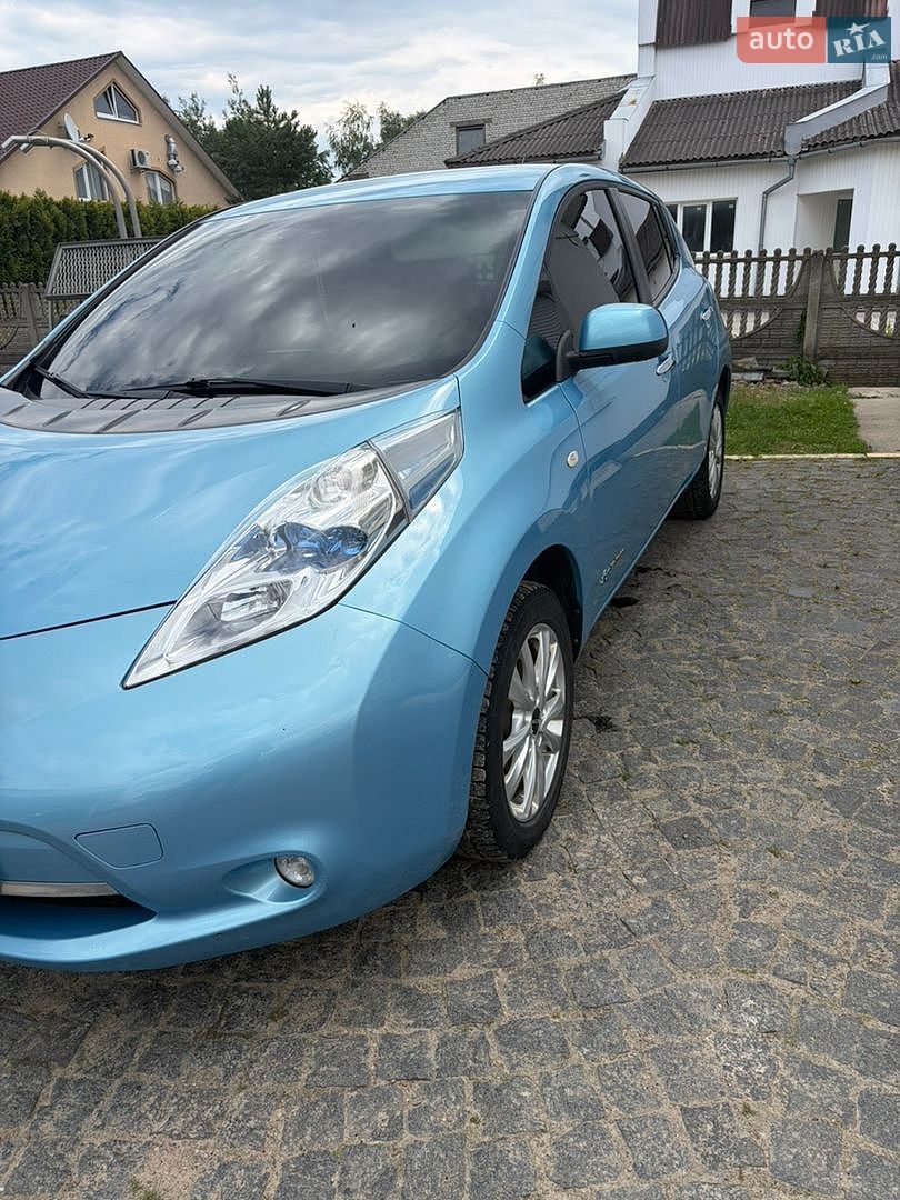 Nissan Leaf 2015 VIN SJNFAAZE0U6031648 фото оголошення 2 з 17