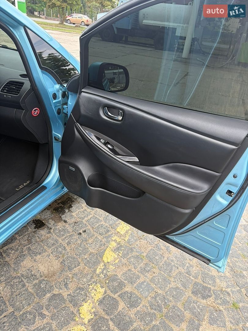 Nissan Leaf 2015 VIN SJNFAAZE0U6031648 фото оголошення 8 з 17