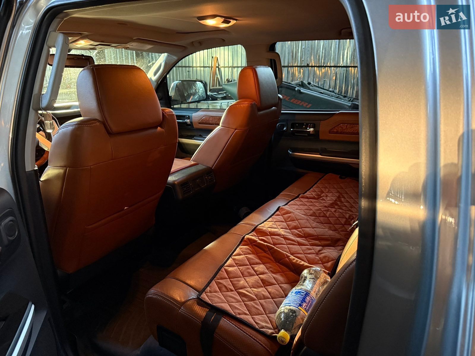 Toyota Tundra 2015 VIN 5TFAW5F19FX466137 фото оголошення 10 з 16