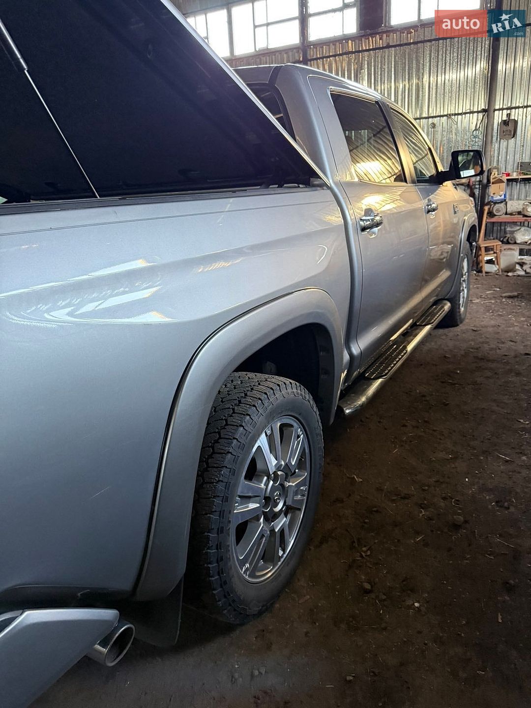 Toyota Tundra 2015 VIN 5TFAW5F19FX466137 фото оголошення 2 з 16