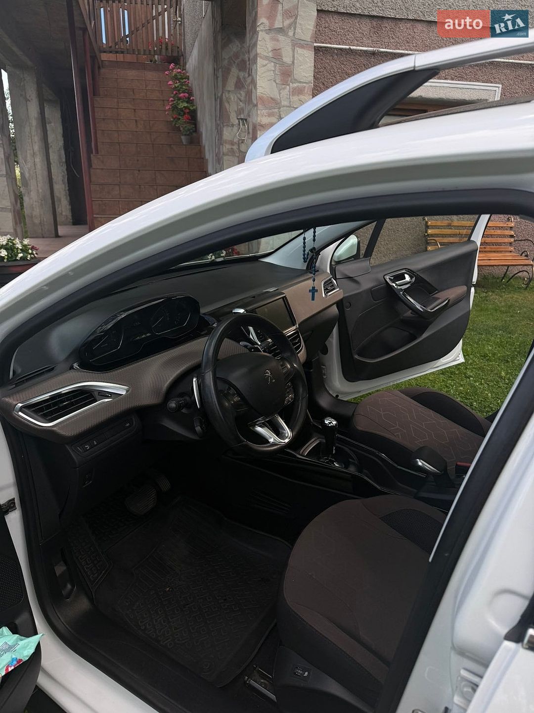Peugeot 2008 2013 VIN VF3CUHMZ0DY073579 фото оголошення 11 з 26