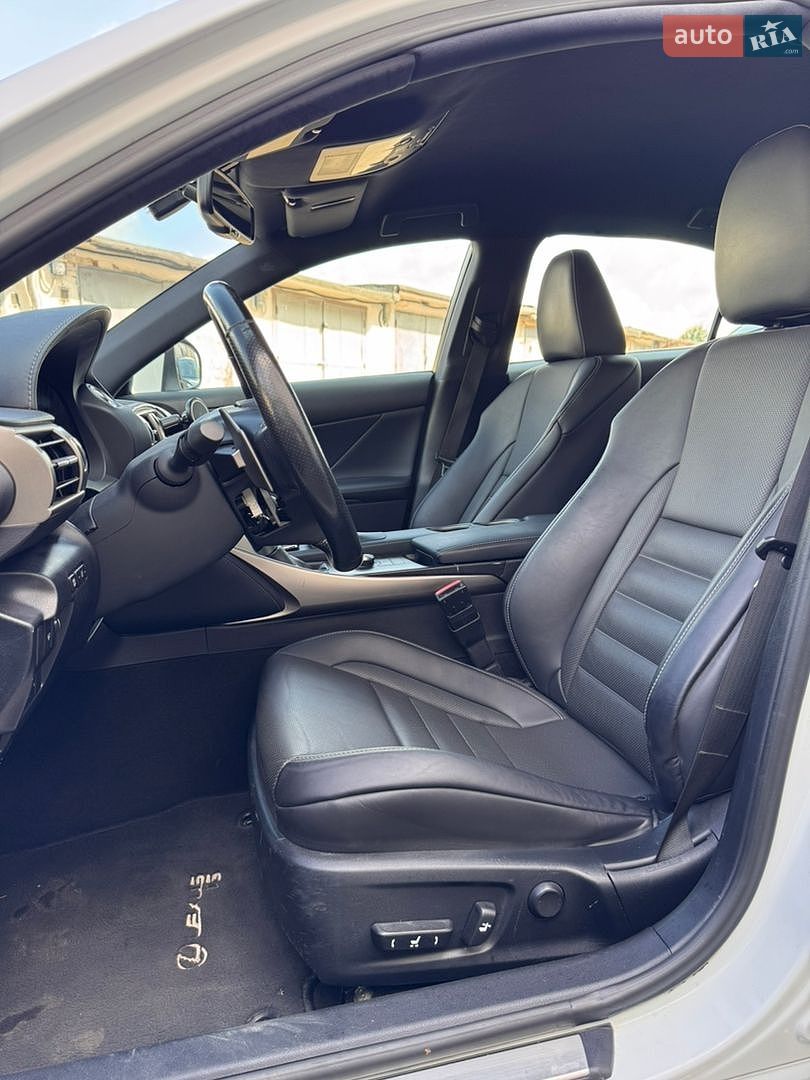 Lexus IS 2014 VIN JTHBH5D2305028483 фото оголошення 8 з 18