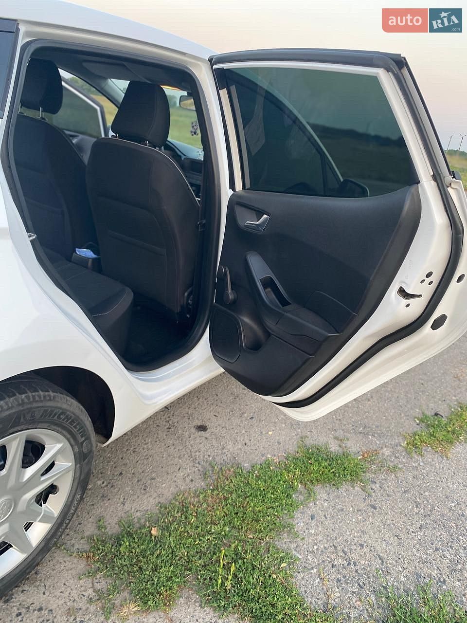 Ford Fiesta 2018 VIN WF0JXXGAHJJY13359 фото оголошення 20 з 26