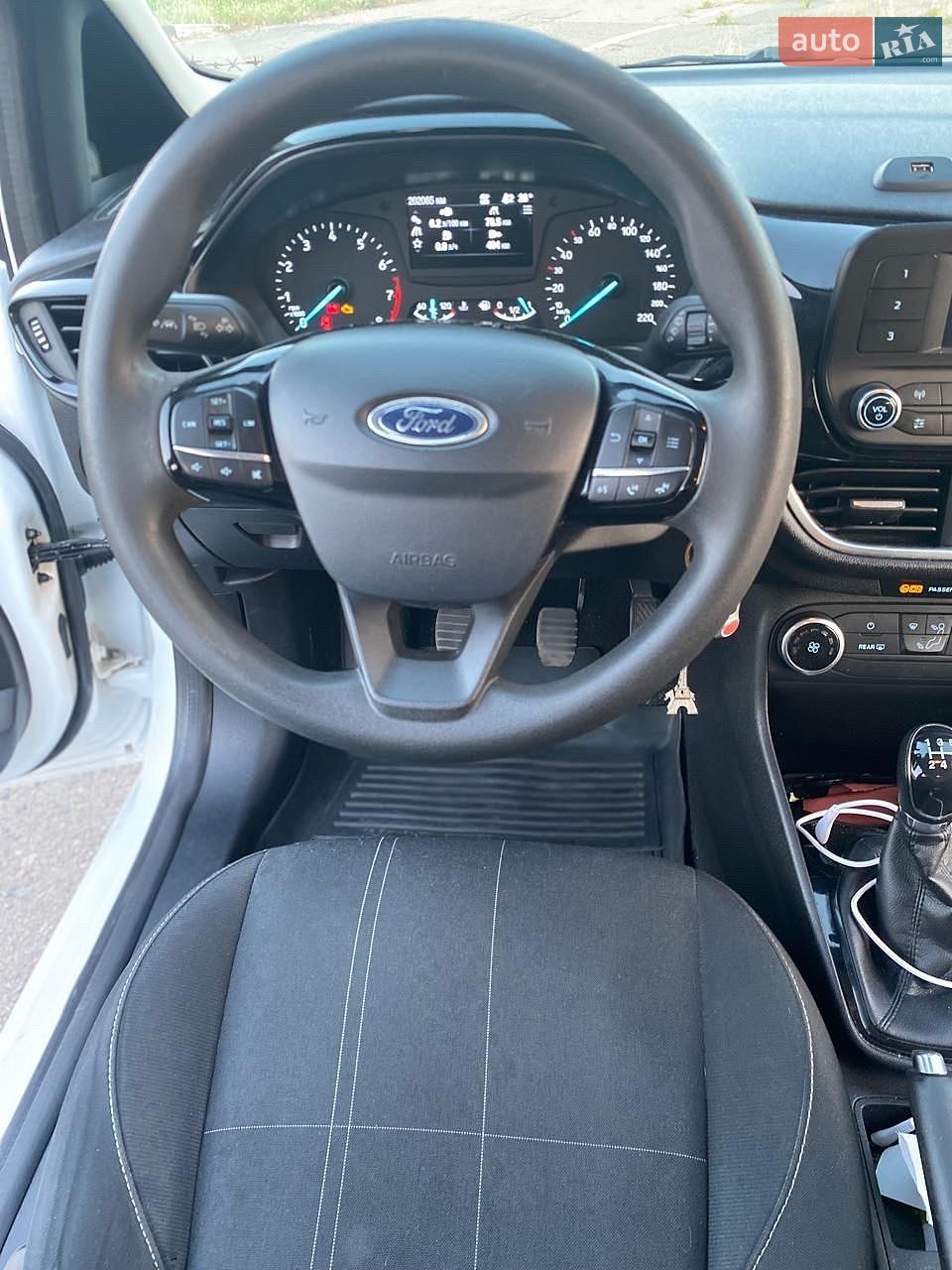 Ford Fiesta 2018 VIN WF0JXXGAHJJY13359 фото оголошення 23 з 26