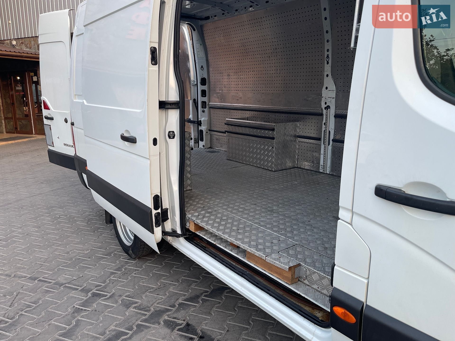 Renault Master 2015 VIN VF6MHF8ZG53762276 фото оголошення 4 з 25