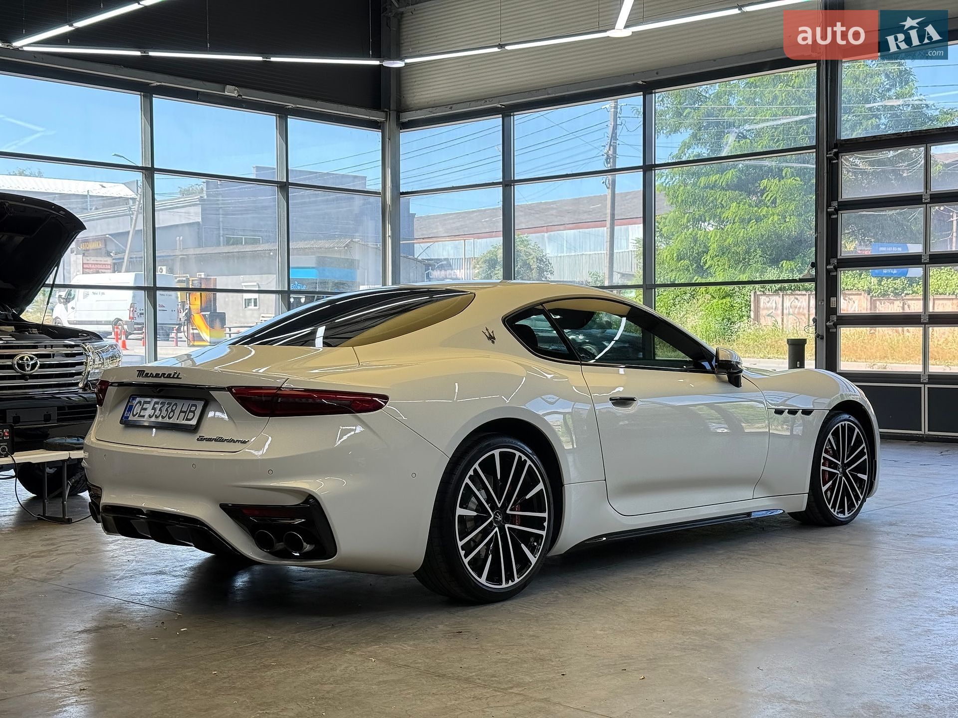 Maserati GranTurismo 2023 VIN ZAMBMVDB0RX432707 фото оголошення 10 з 15