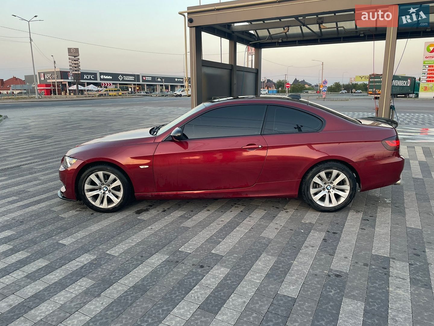 BMW 3 Series 2010 VIN WBAKF5C53BE395564 фото оголошення 5 з 13