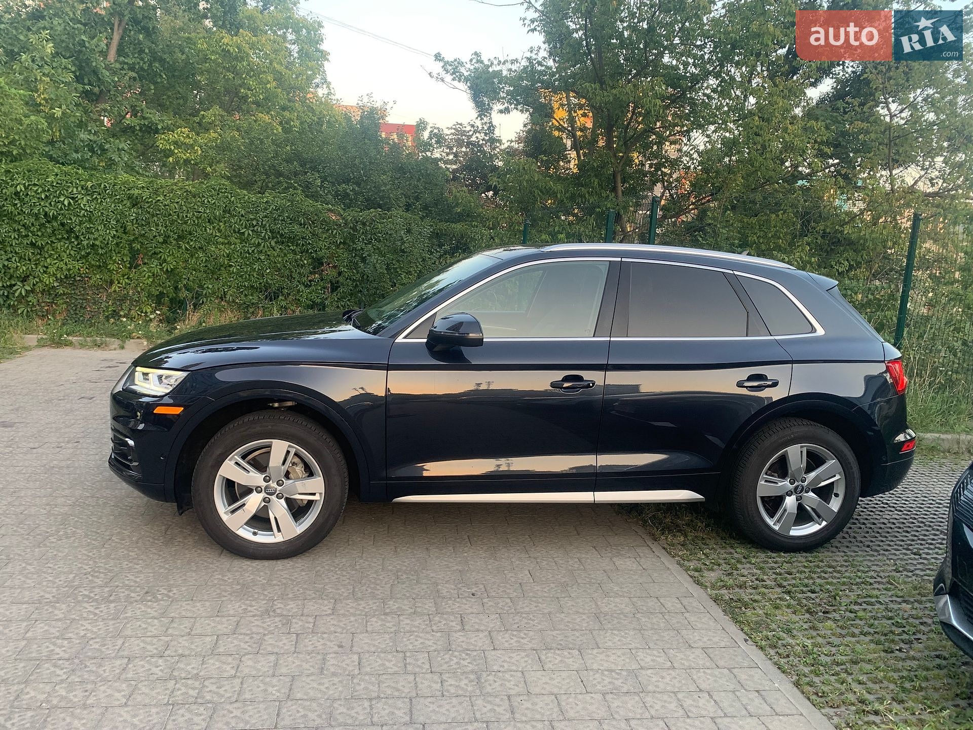 Audi Q5 2019 VIN WA1CNAFY3K2067291 фото оголошення 5 з 35