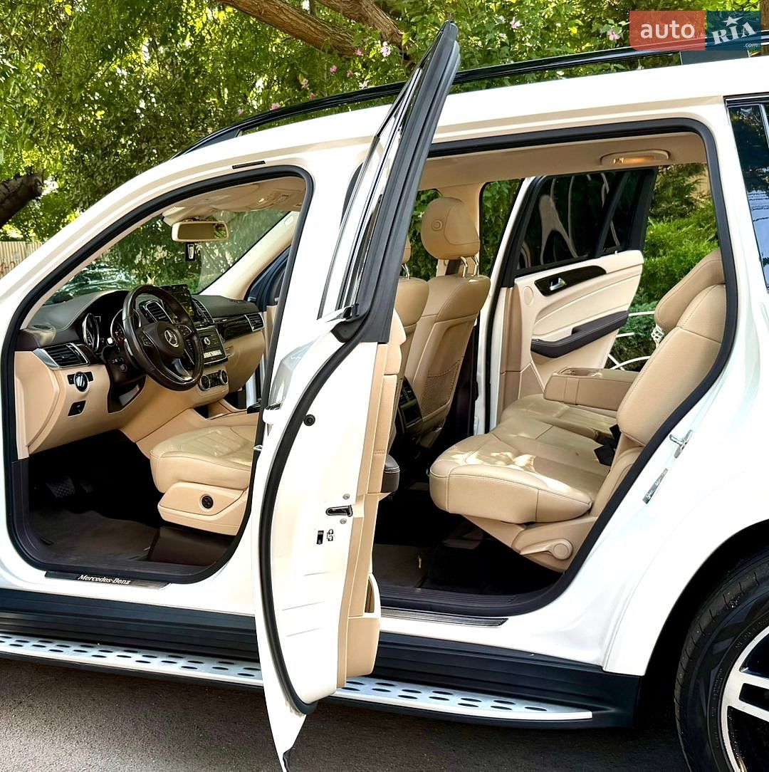 Mercedes-Benz GLS-Class 2016 VIN 4JGDF6EE3HA828360 фото оголошення 18 з 54