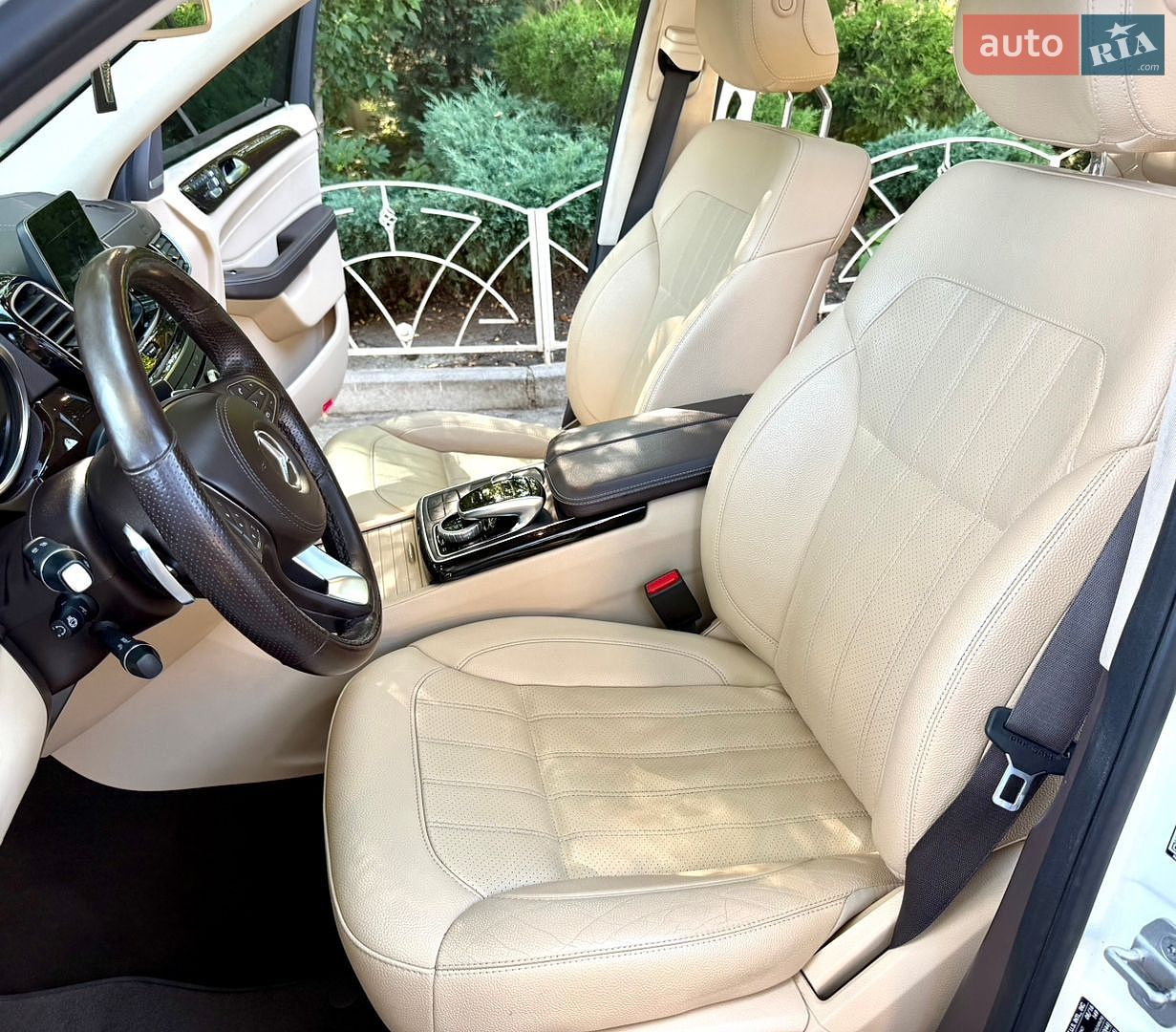 Mercedes-Benz GLS-Class 2016 VIN 4JGDF6EE3HA828360 фото оголошення 22 з 54