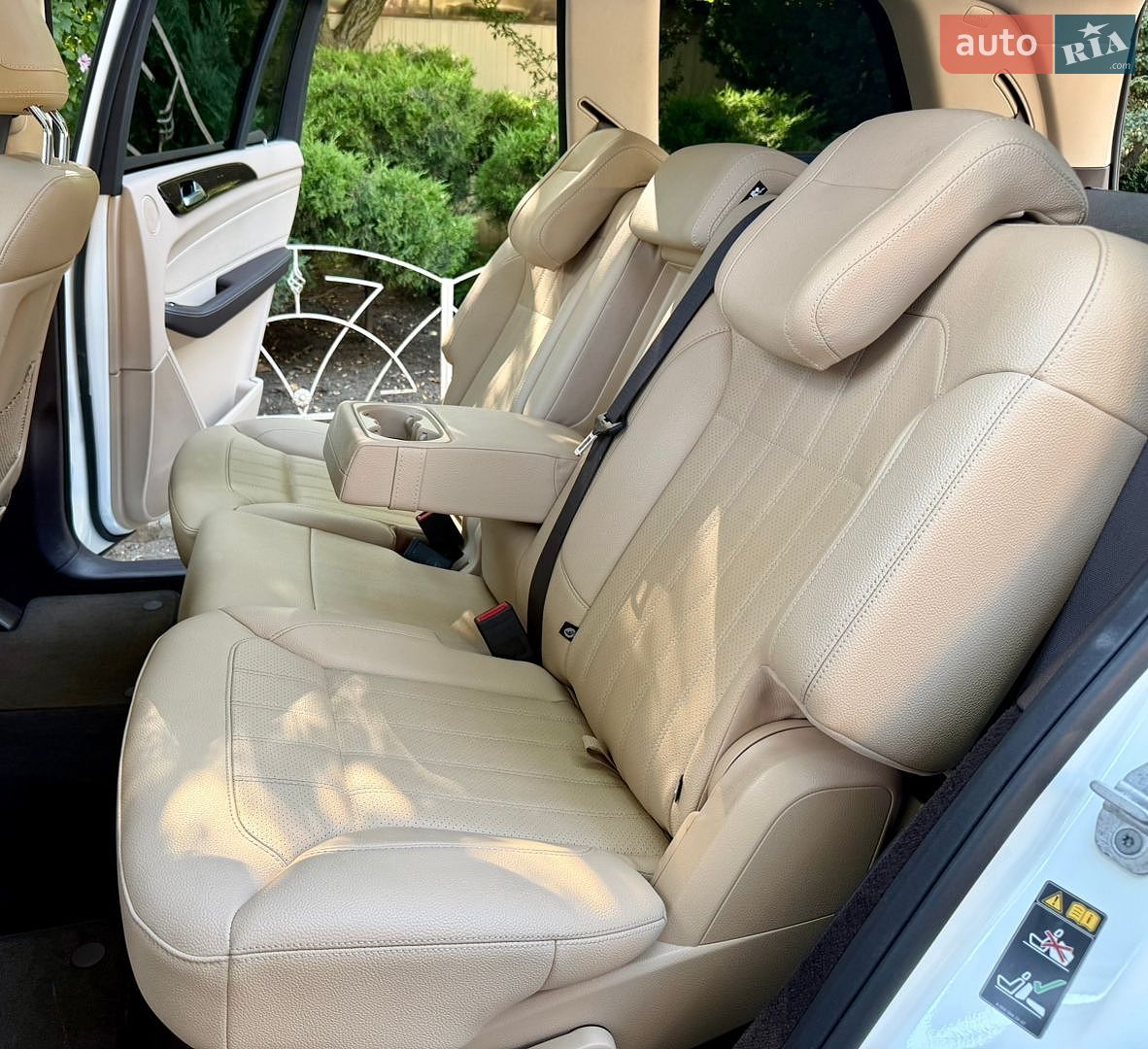 Mercedes-Benz GLS-Class 2016 VIN 4JGDF6EE3HA828360 фото оголошення 24 з 54