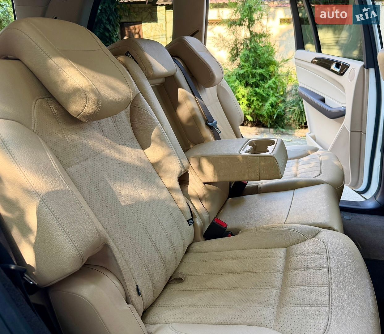 Mercedes-Benz GLS-Class 2016 VIN 4JGDF6EE3HA828360 фото оголошення 25 з 54