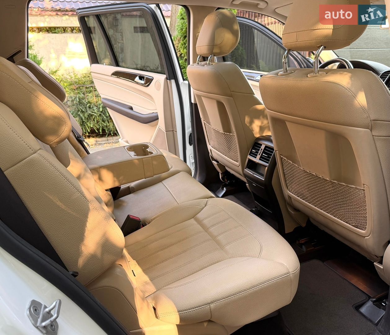 Mercedes-Benz GLS-Class 2016 VIN 4JGDF6EE3HA828360 фото оголошення 31 з 54