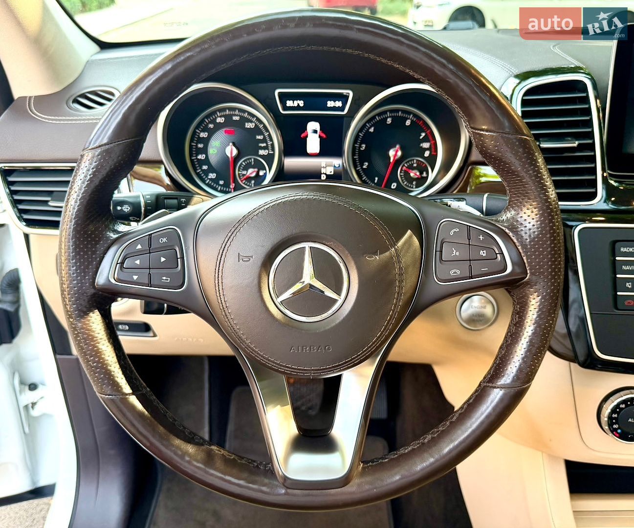 Mercedes-Benz GLS-Class 2016 VIN 4JGDF6EE3HA828360 фото оголошення 40 з 54